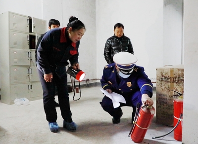 大龍消防聯(lián)合多部門(mén)開(kāi)展高層建筑火災(zāi)隱患曝光行動(dòng)