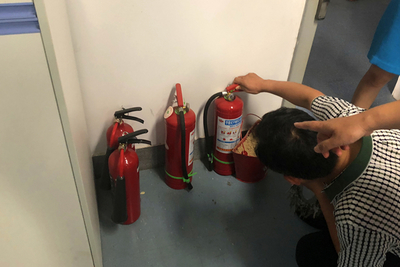 生科院開(kāi)展&ldquo;安全生產(chǎn)月&rdquo;實(shí)驗(yàn)室和危化品專項(xiàng)檢查