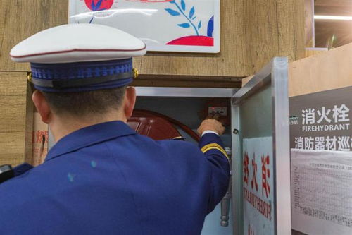 五一假期來臨,武漢消防開展人員密集場所消防安全大檢查