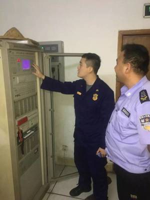 瑞安消防開展統(tǒng)一夜查行動