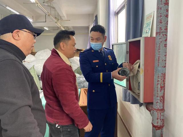 嚴守復工復產&ldquo;安全關&rdquo;!廣東多地消防走進工廠企業(yè)查隱患